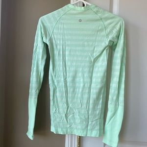 Lululemon long sleeve shirt in size 4